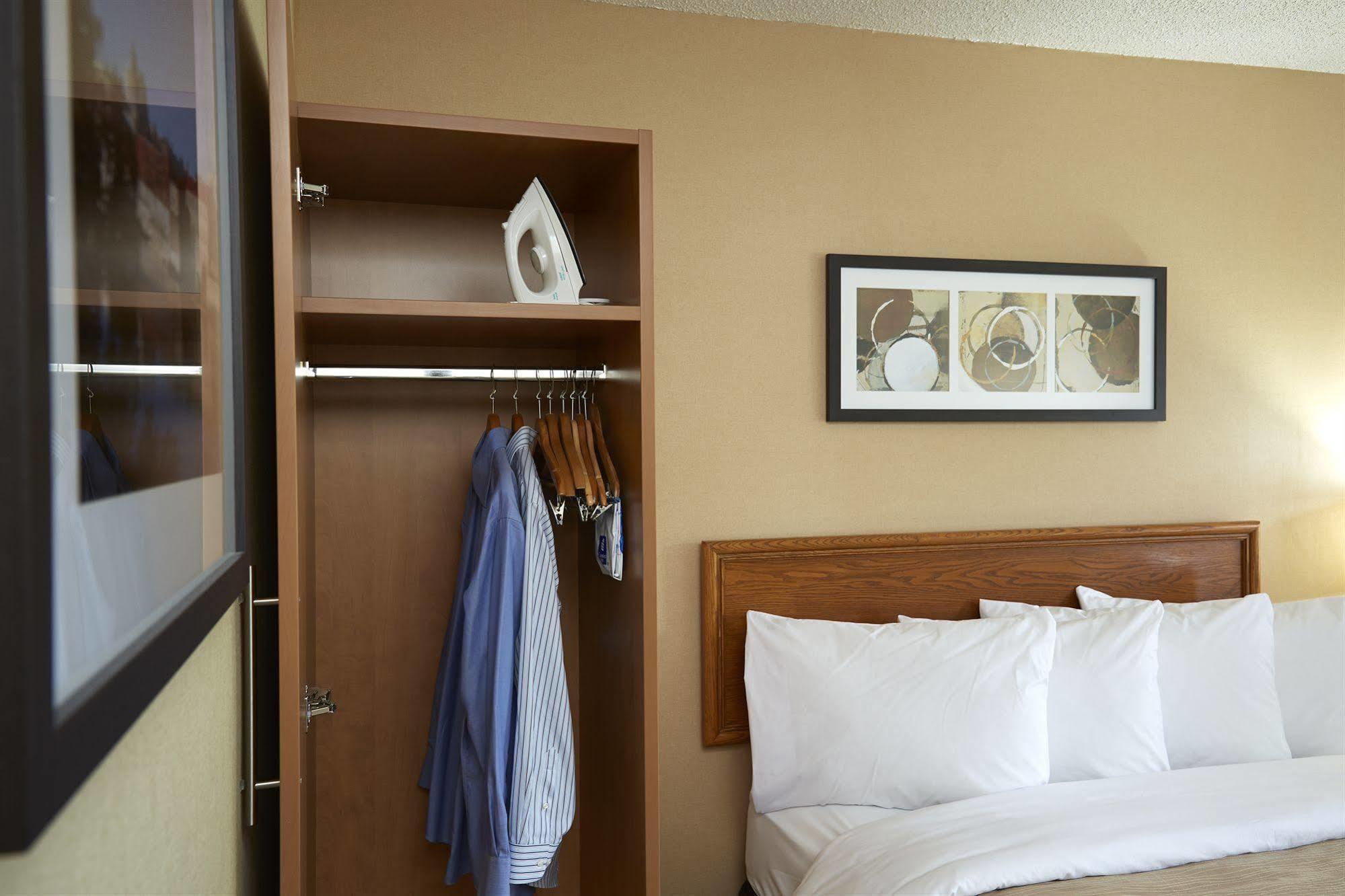 Comfort Inn Drummondville Exteriör bild